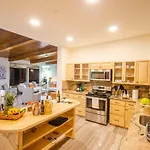 Il Vento Vacation Rentals